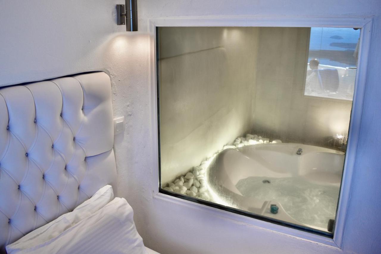 Aeolos Art & Eco Suites Adults Only Imerovígli Extérieur photo