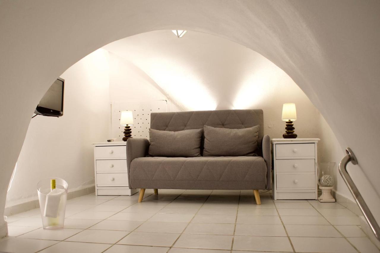Aeolos Art & Eco Suites Adults Only Imerovígli Extérieur photo
